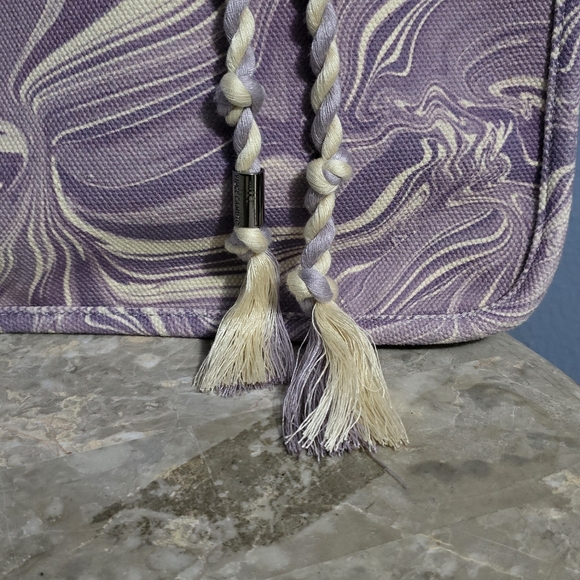 Vince Camuto Orla Lavender Haze Swirl Large Tote Bag with Tassel NWT - Picture 5 of 12